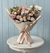 Букет цветов из:  Розы и Лизиантусы в Светлом Томской области