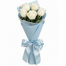 Букет 5 Белых роз Проуд в Светлом Томской области
