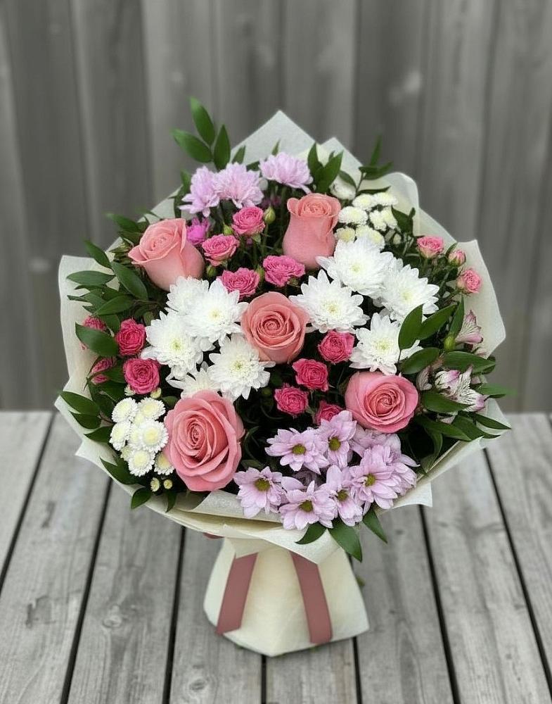Букет цветов из: Альстромерии, Гвоздики, Розы и Хризантемы в Светлом Томской области