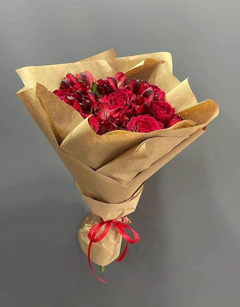 Букет цветов из: Альстромерии и Розы в Светлом Томской области