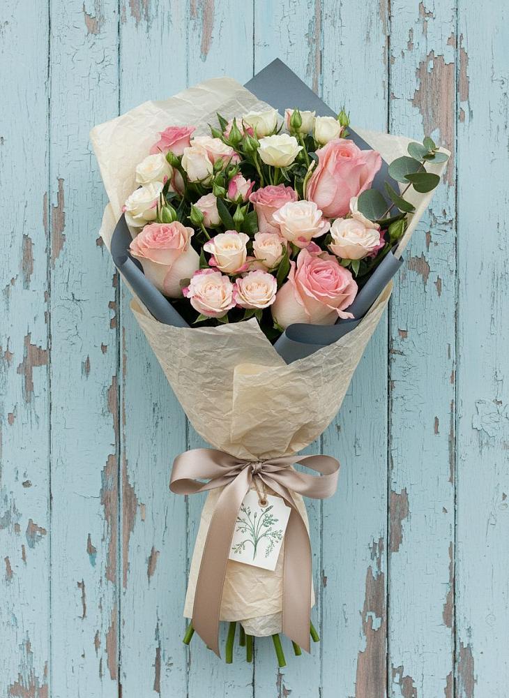 Букет цветов из: Розы в Светлом Томской области