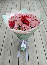 Букет цветов из:  Альстромерии в Светлом Томской области