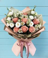 Букет цветов из:  Розы, Альстромерии и Лизиантусы в Светлом Томской области