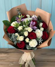 Букет цветов из:  Розы и Альстромерии в Светлом Томской области