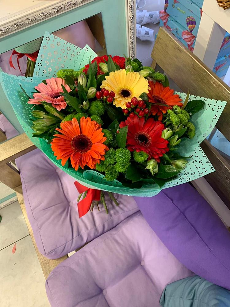 Букет цветов из: Герберы, Хризантемы и Альстромерии в Светлом Томской области