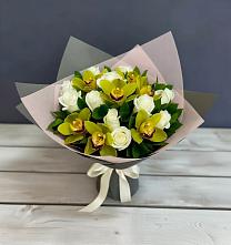 Букет цветов из:  Орхидеи и Розы в Светлом Томской области