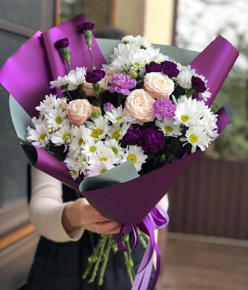 Букет цветов из: Хризантемы, Гвоздики и Розы в Светлом Томской области
