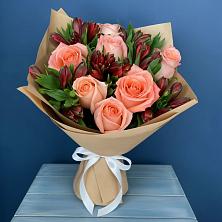 Букет цветов из:  Розы и Альстромерии в Светлом Томской области