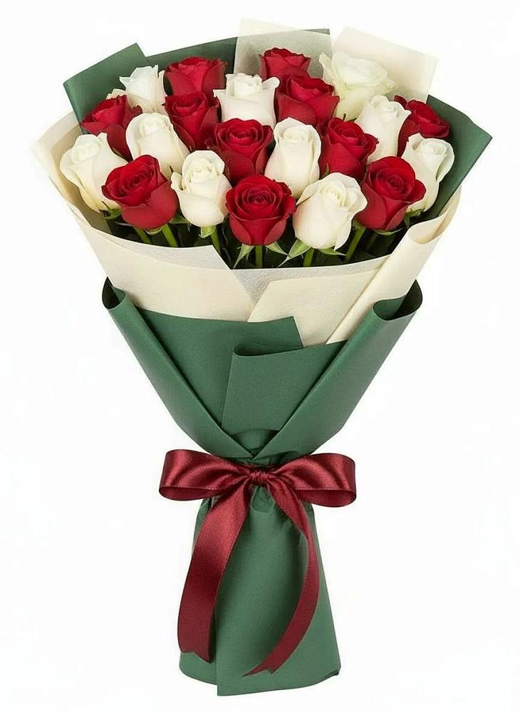 Букет Микс из красных и белых роз в Светлом Томской области