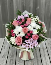 Букет цветов из:  Альстромерии, Гвоздики, Розы и Хризантемы в Светлом Томской области