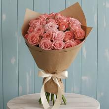 Букет цветов из:  Розы в Светлом Томской области