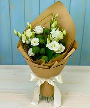 Букет цветов из:  Хризантемы и Лизиантусы в Светлом Томской области