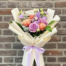 Букет цветов из:  Лизиантусы и Розы #REPLACE_PRED# Светлом Томской области