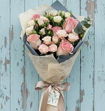 Букет цветов из:  Розы в Светлом Томской области