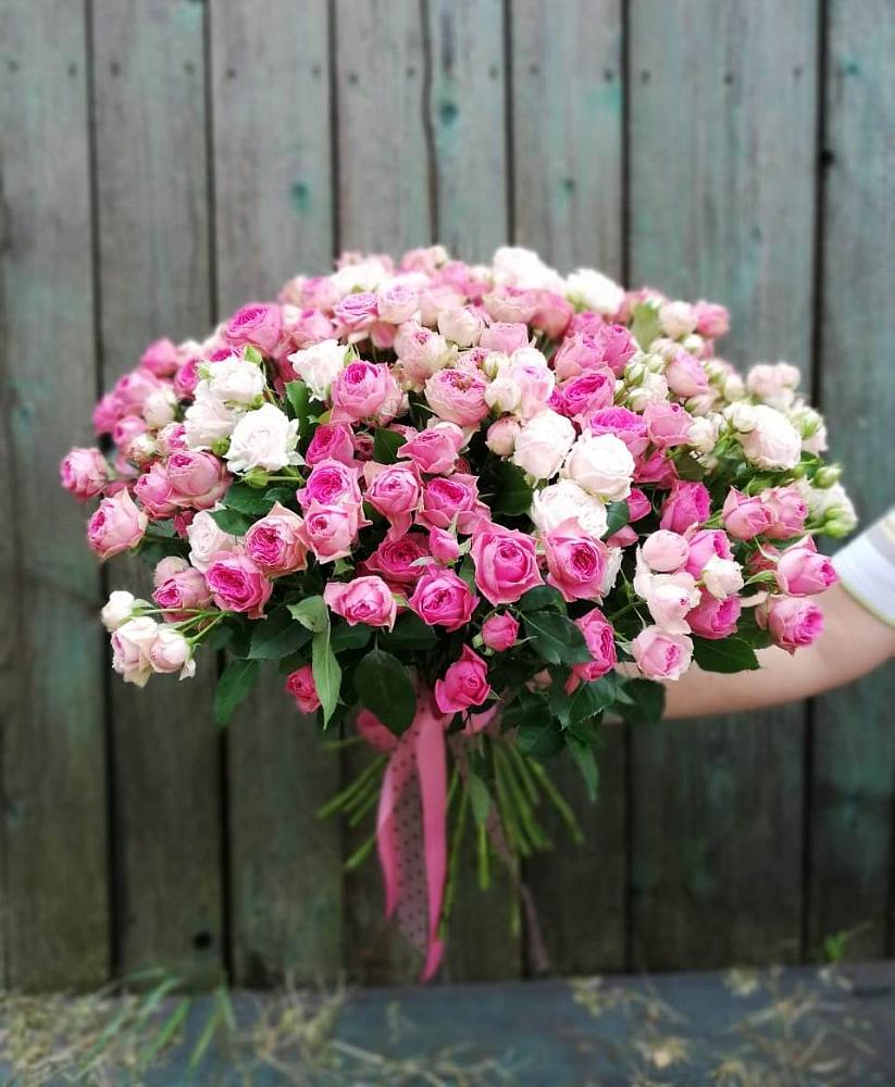 Букет Розовые кустовые розы Натали и Лав Лидия в Светлом Томской области