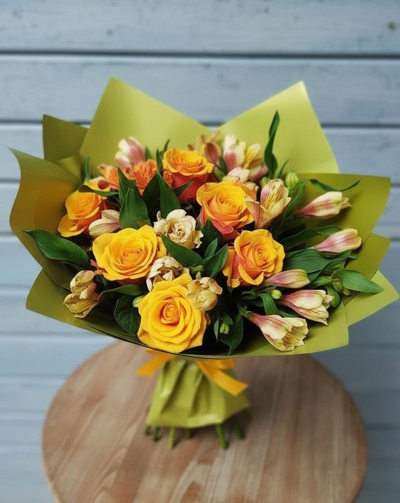 Букет цветов из: Альстромерии и Розы в Светлом Томской области