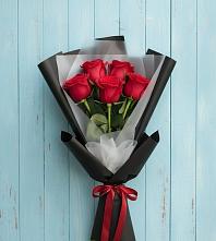Букет цветов из:  Розы в Светлом Томской области