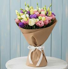 Букет цветов из:  Лизиантусы в Светлом Томской области