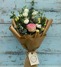 Букет цветов из:  Розы и Лизиантусы #REPLACE_PRED# Светлом Томской области