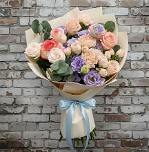 Букет цветов из:  Розы, Лизиантусы и Гвоздики в Светлом Томской области